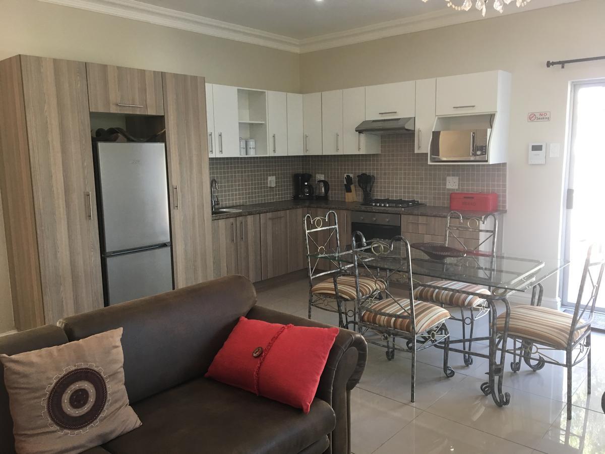 African Palm Cottage And Guesthouse Durbanville Dış mekan fotoğraf