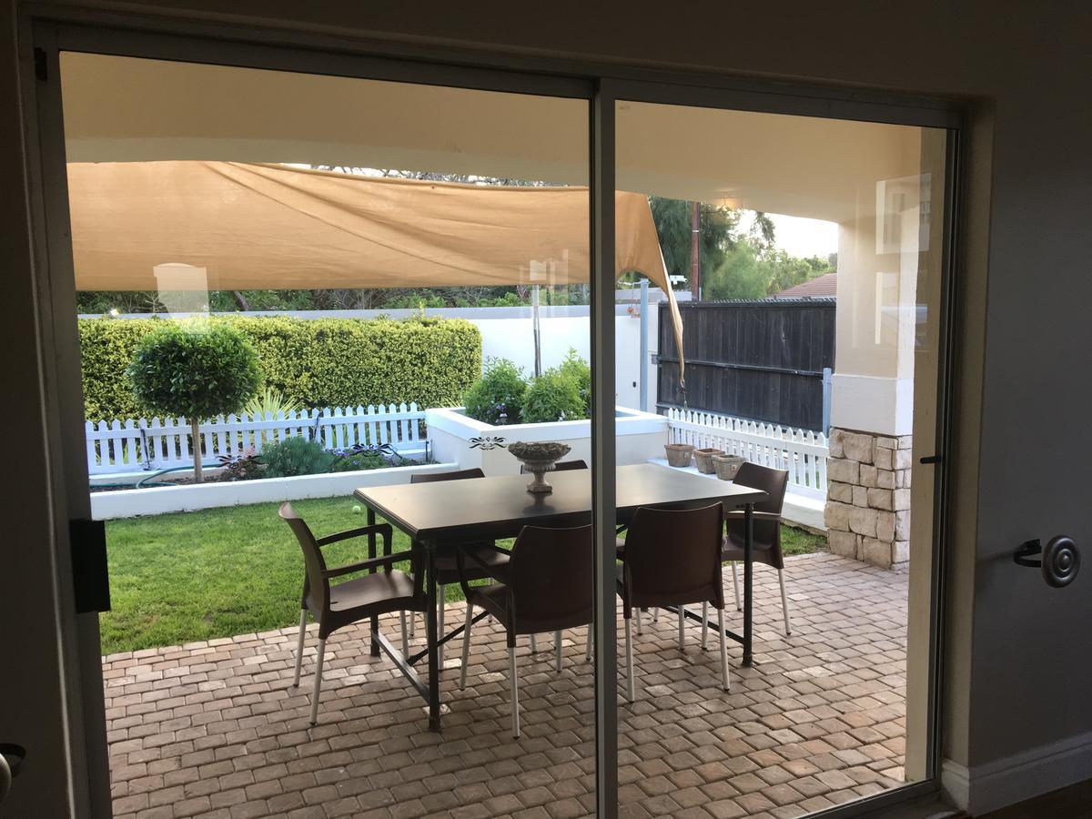 African Palm Cottage And Guesthouse Durbanville Dış mekan fotoğraf