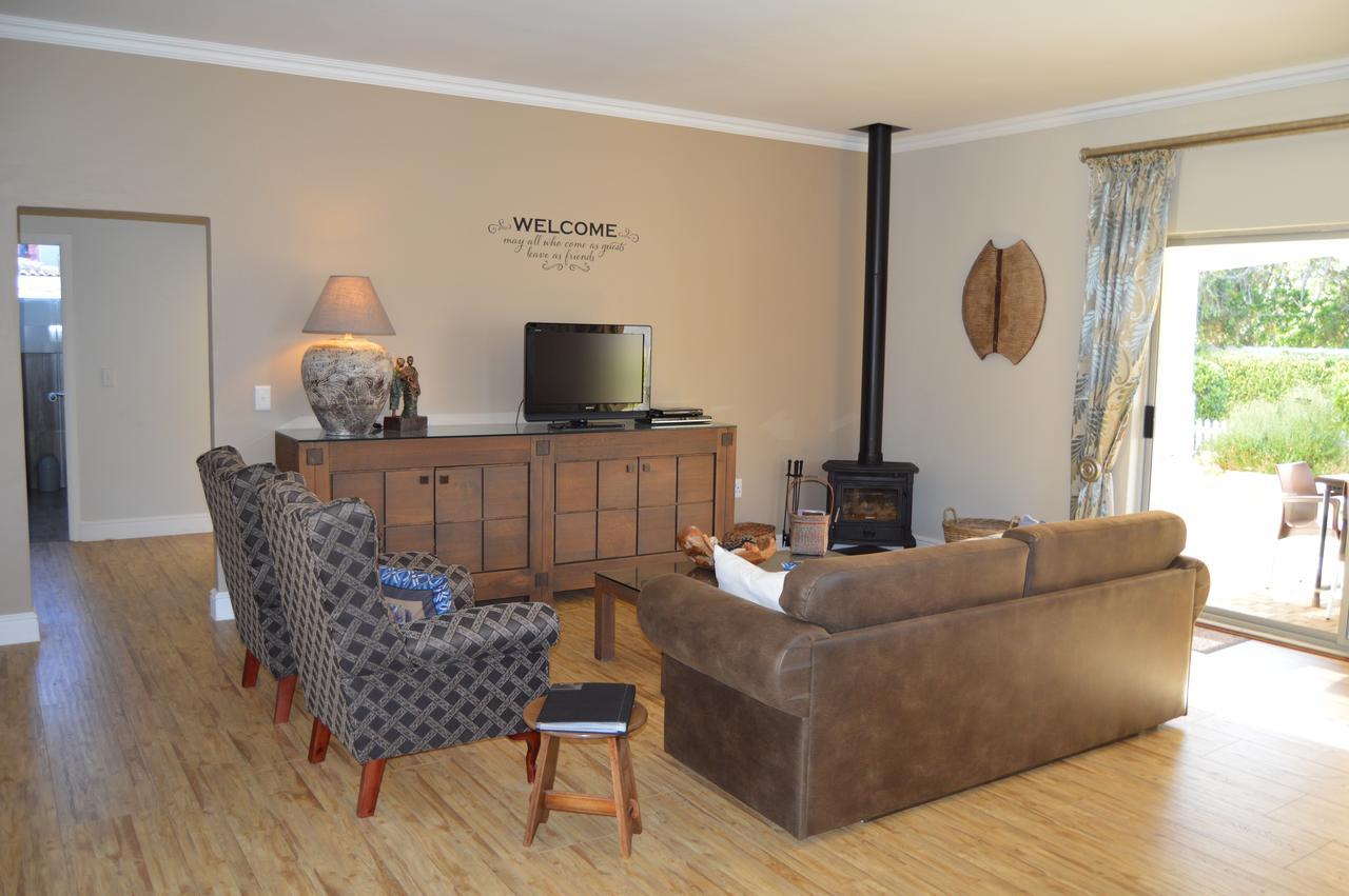 African Palm Cottage And Guesthouse Durbanville Dış mekan fotoğraf