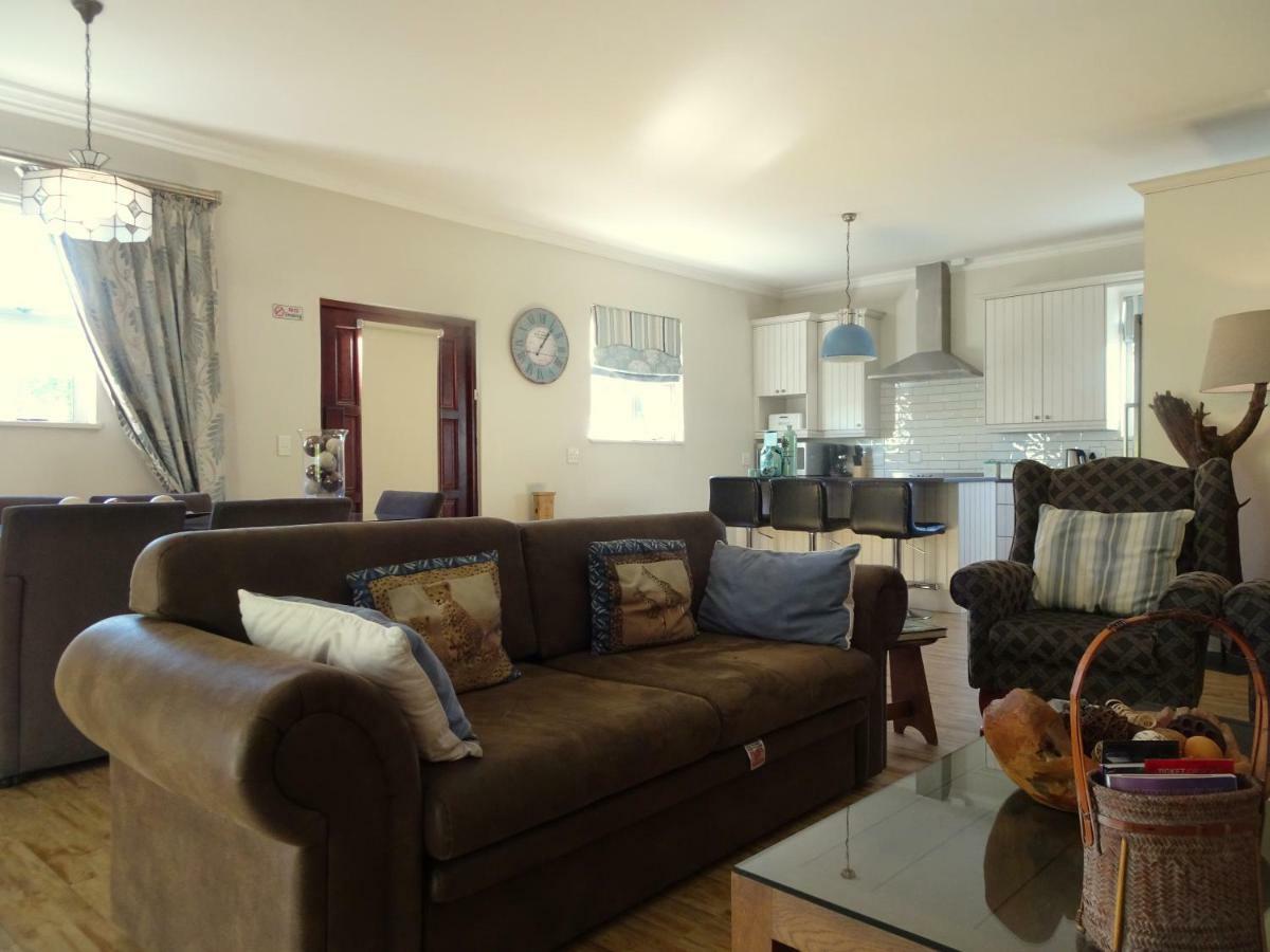 African Palm Cottage And Guesthouse Durbanville Dış mekan fotoğraf