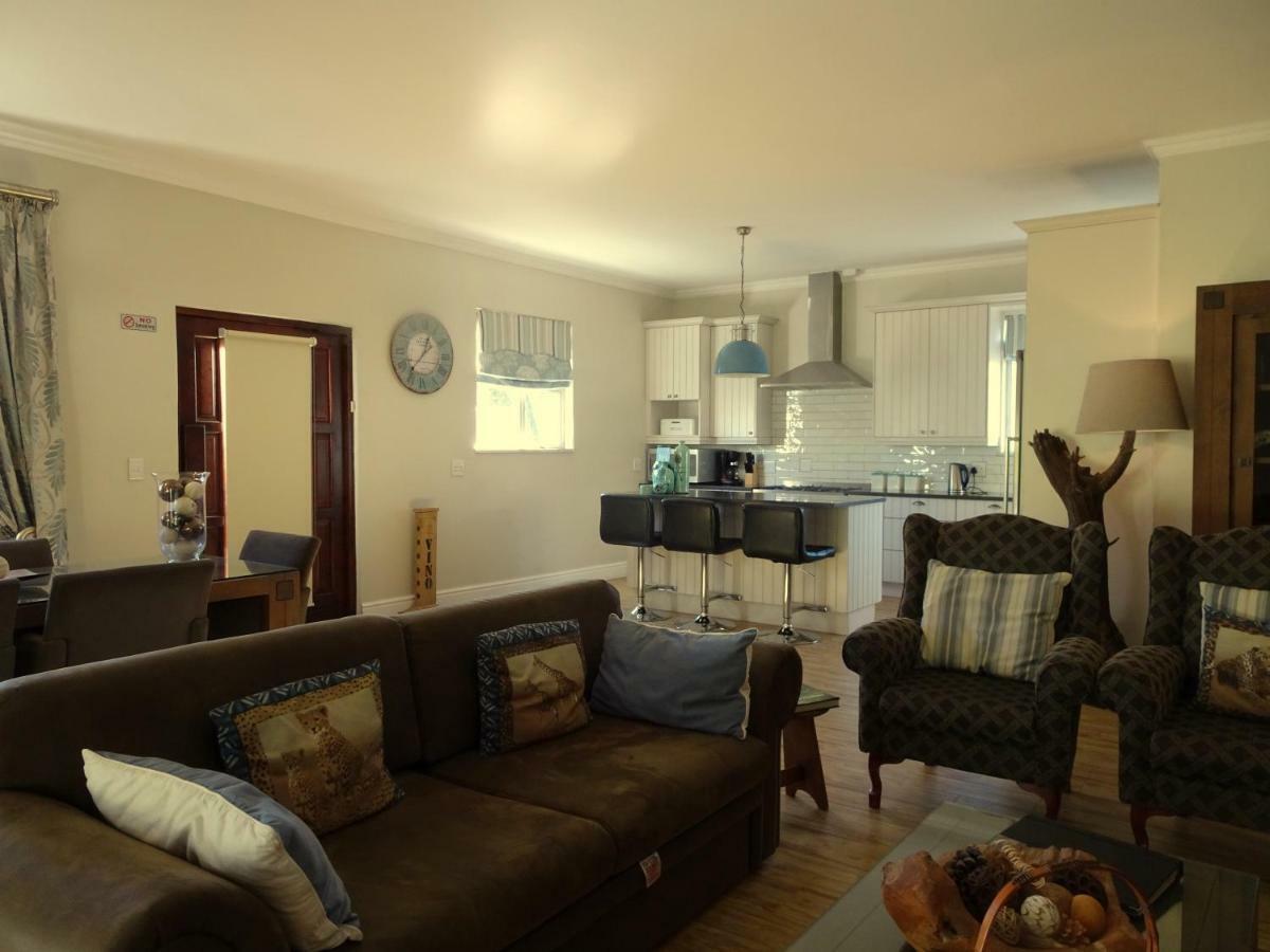 African Palm Cottage And Guesthouse Durbanville Dış mekan fotoğraf