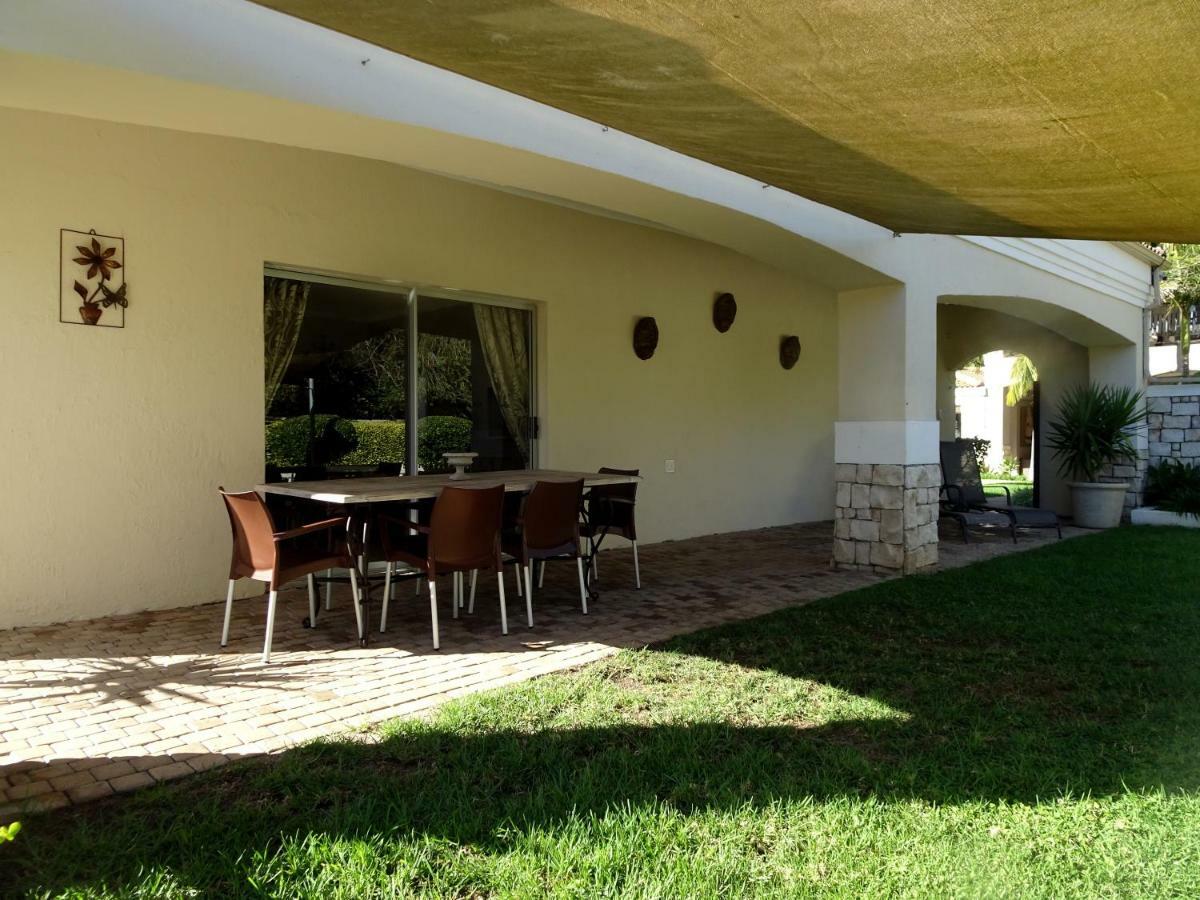African Palm Cottage And Guesthouse Durbanville Dış mekan fotoğraf
